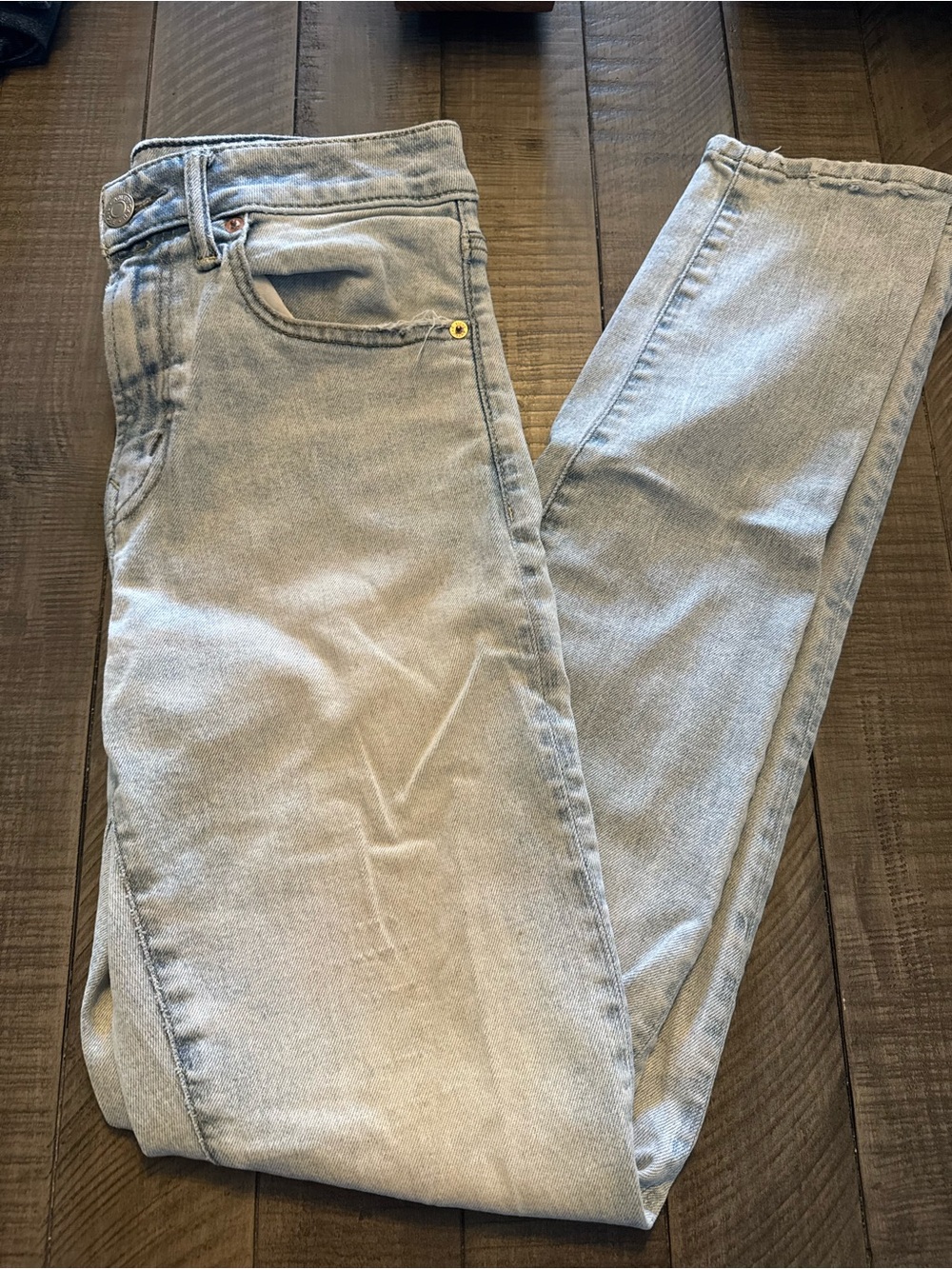 American Eagle Outfitters Light Blue Skinny Jeans